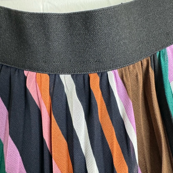 Jupe Print Accordion Pleat Skirt size Small - Picture 6 of 9